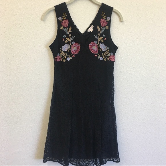 Xhilaration Dresses & Skirts - Xhilaration Dress